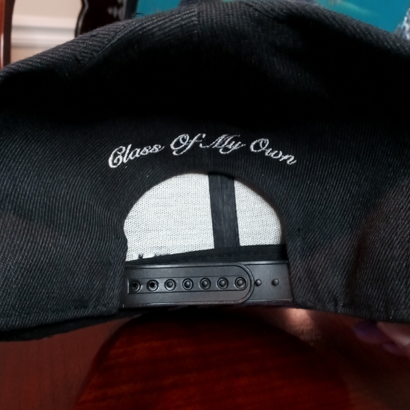 Black Zebra Print Snapback Como Hat - Picture 3 of 8